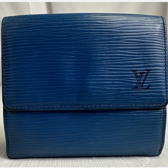 Louis Vuitton Blue Textured Wallet - Picture 1 of 12